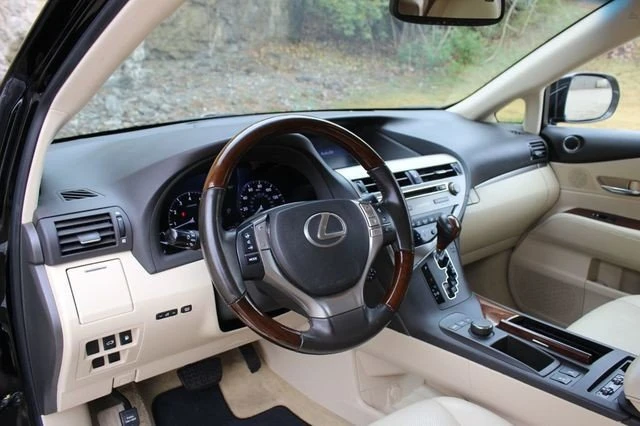 2013 Lexus RX 3rd Gen - Image 15 of 20
