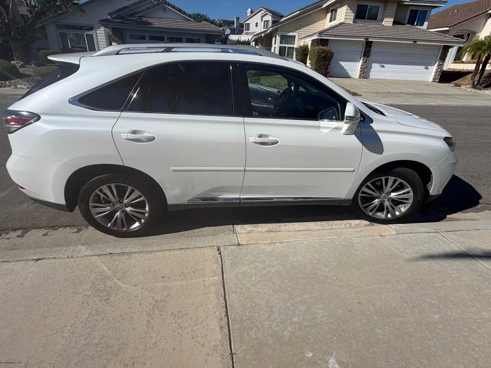 2013 Lexus RX 3rd Gen - Image 4 of 13