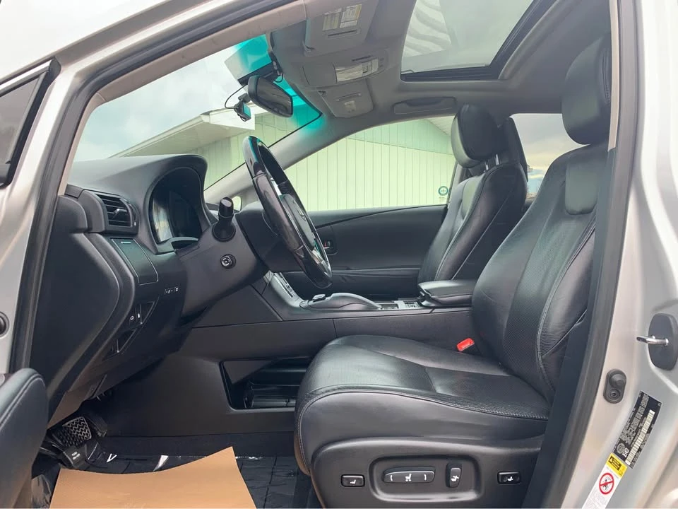 2013 Lexus RX 3rd Gen - Image 16 of 20
