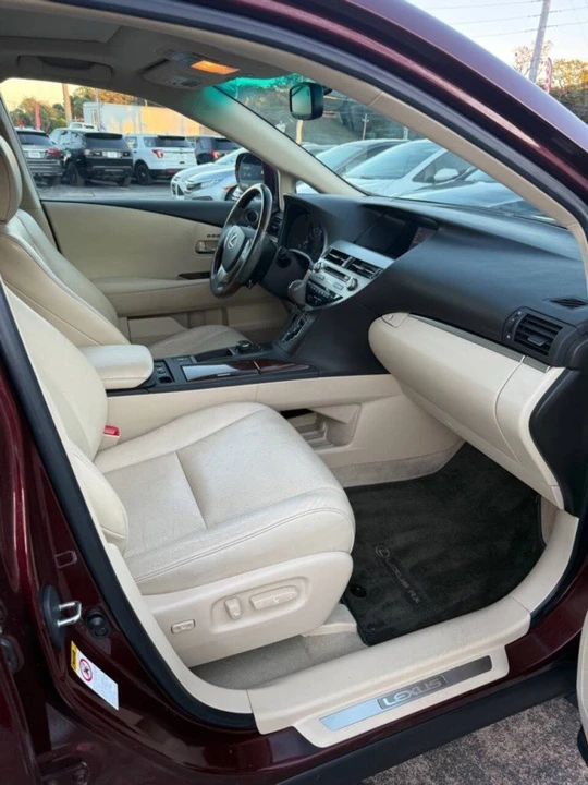 2013 Lexus RX 3rd Gen - Image 17 of 20