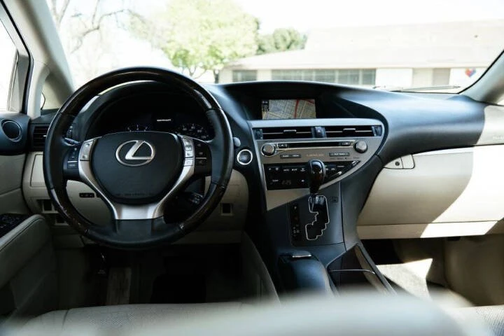 2013 Lexus RX 3rd Gen - Image 13 of 18