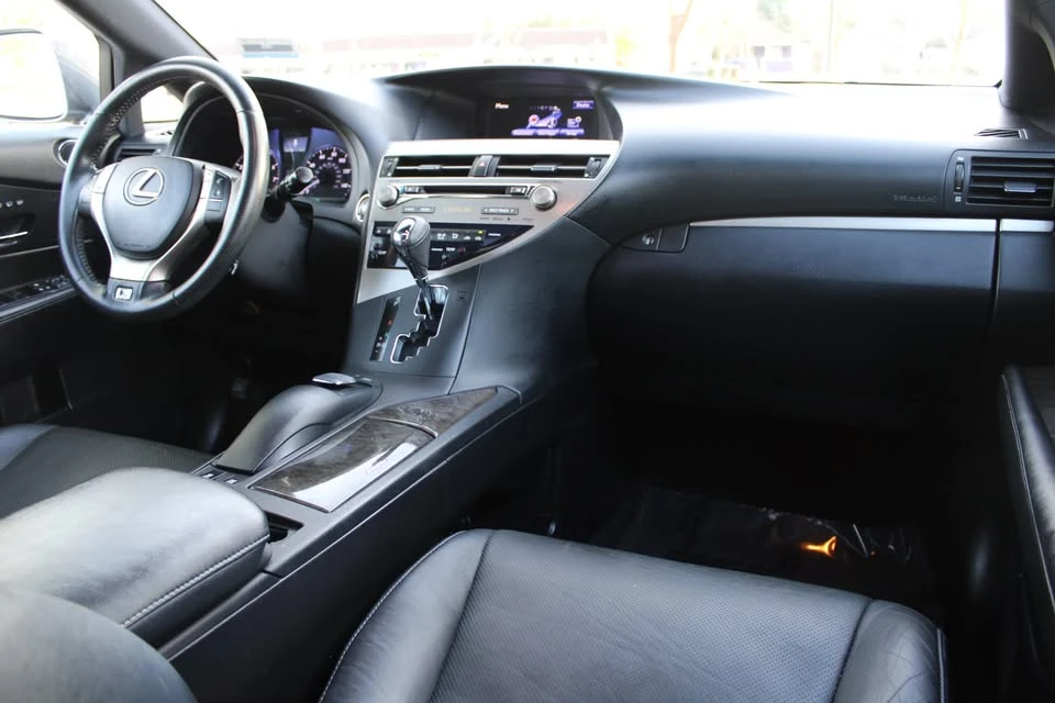 2013 Lexus RX 3rd Gen - Image 15 of 19