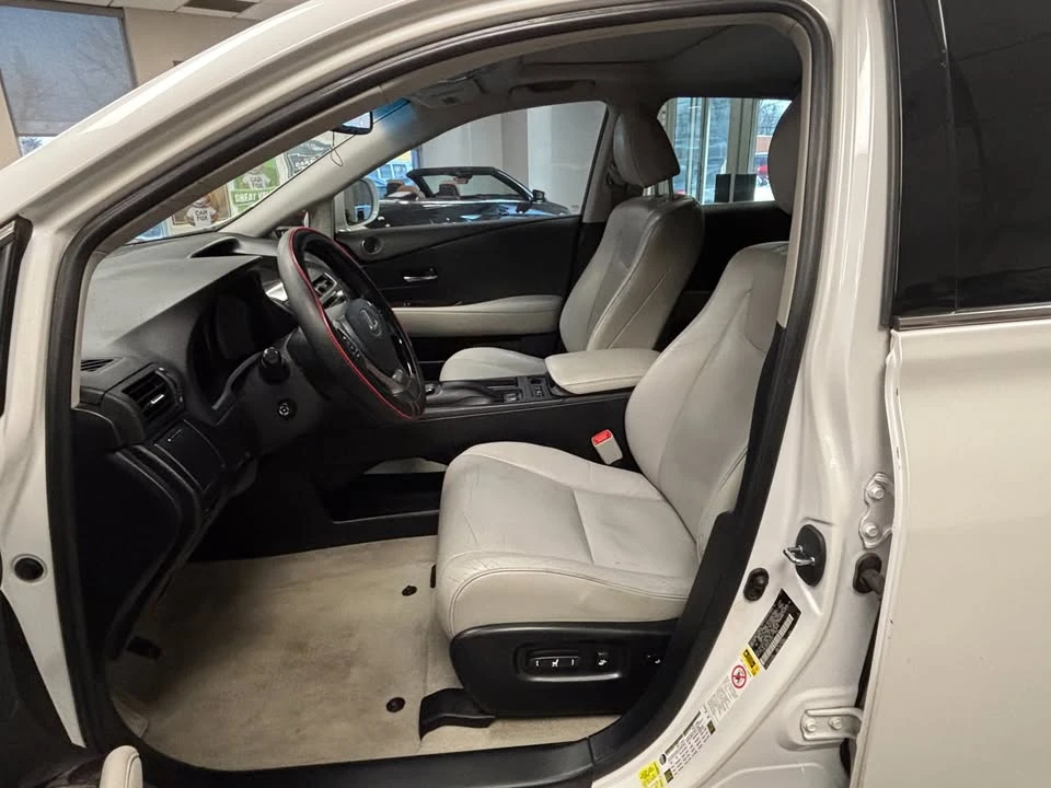 2013 Lexus RX 3rd Gen - Image 9 of 11