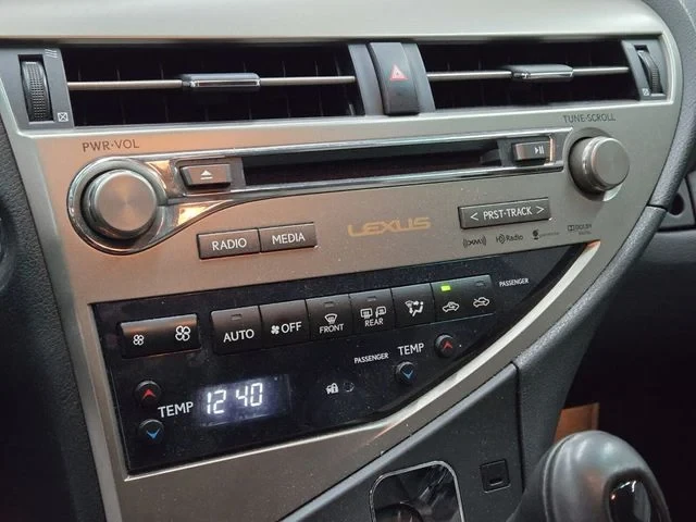 2013 Lexus RX 3rd Gen - Image 19 of 20