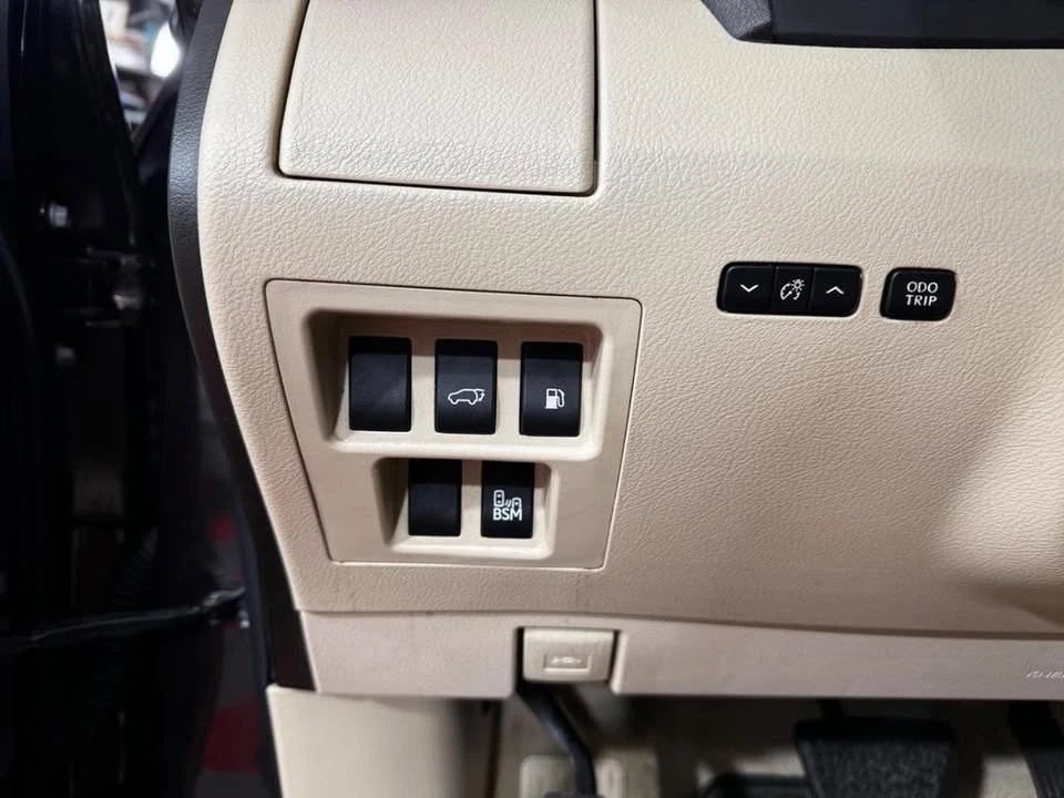 2013 Lexus RX 3rd Gen - Image 13 of 17