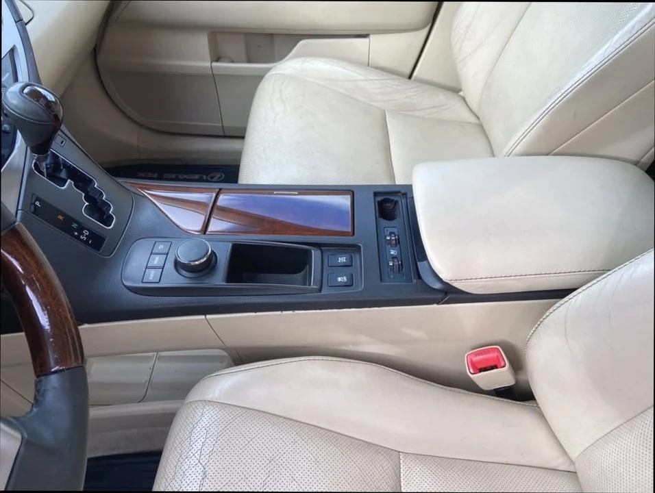 2013 Lexus RX 3rd Gen - Image 14 of 19