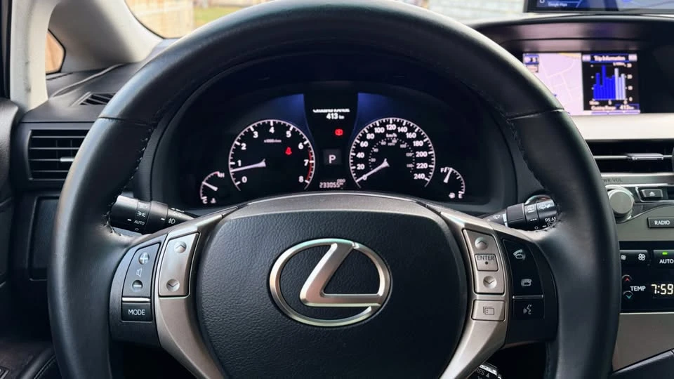 2013 Lexus RX 3rd Gen - Image 10 of 15