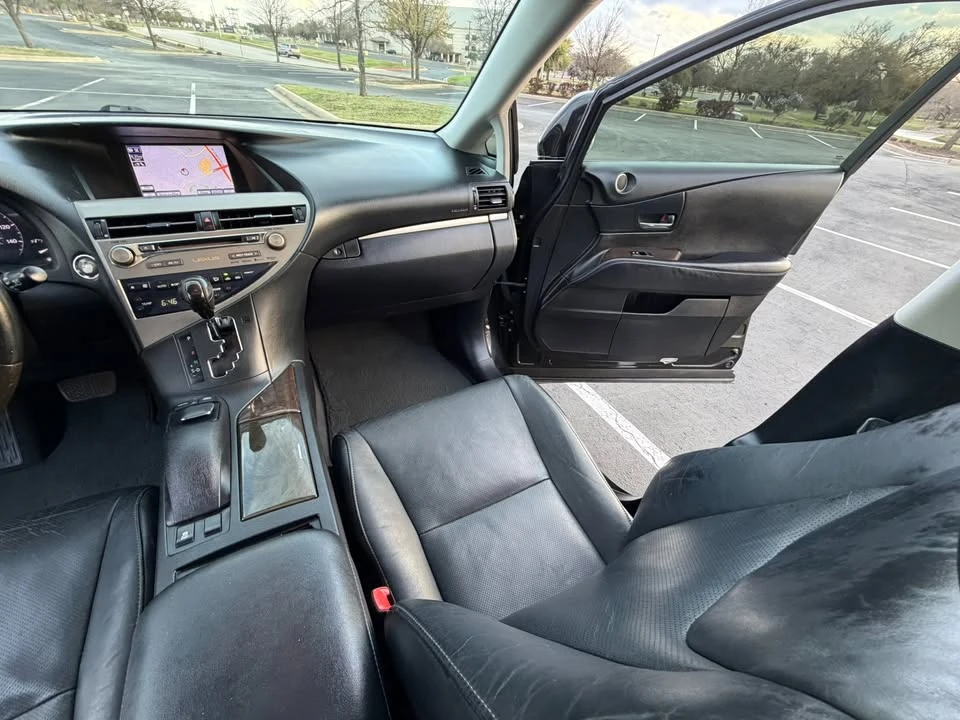 2013 Lexus RX 3rd Gen - Image 11 of 20