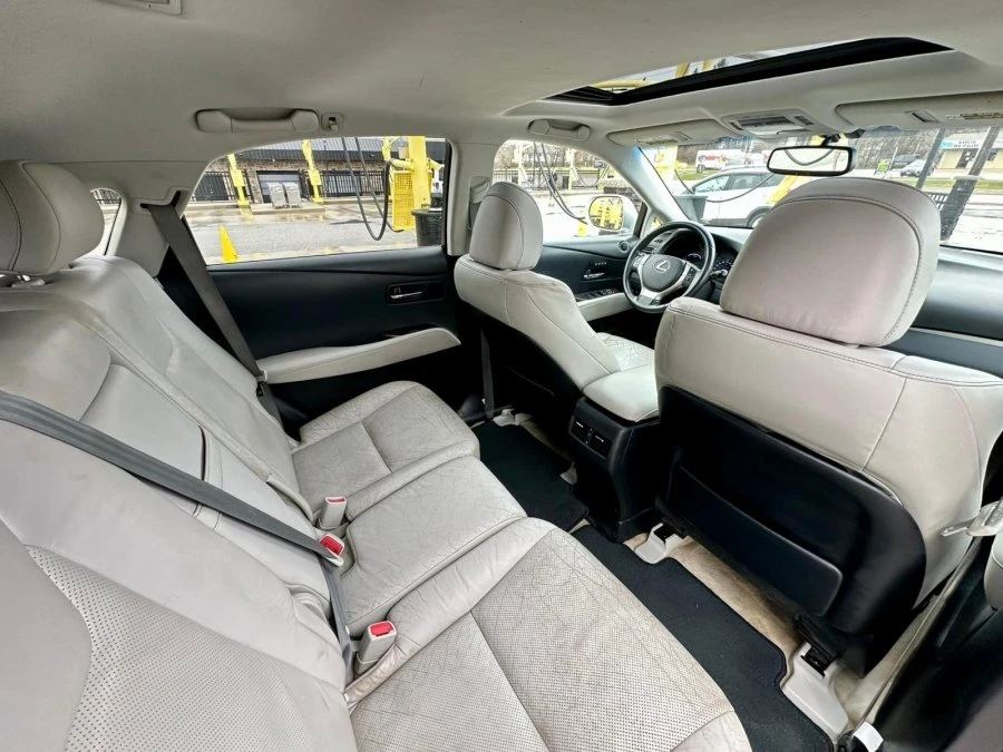 2013 Lexus RX 3rd Gen - Image 10 of 16