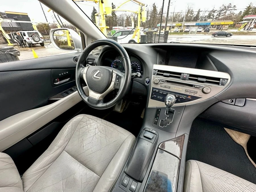 2013 Lexus RX 3rd Gen - Image 15 of 16