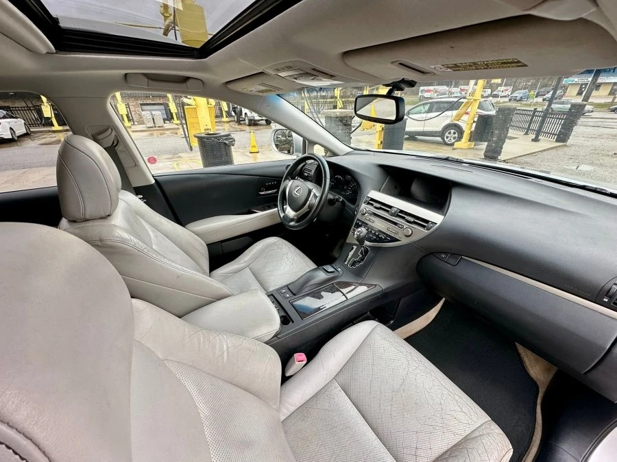 2013 Lexus RX 3rd Gen - Image 13 of 16