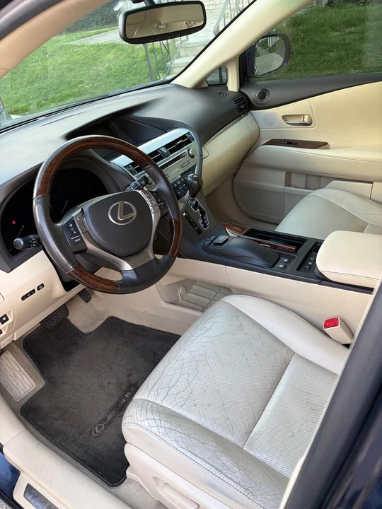 2013 Lexus RX 3rd Gen - Image 10 of 11