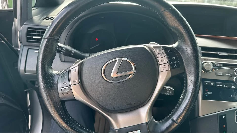 2013 Lexus RX 3rd Gen - Image 6 of 13