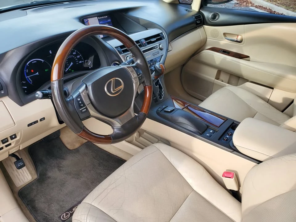 2013 Lexus RX 3rd Gen - Image 7 of 12