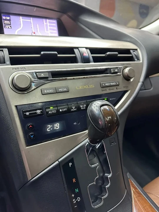 2013 Lexus RX 3rd Gen - Image 11 of 20
