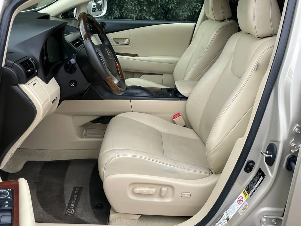 2013 Lexus RX 3rd Gen - Image 7 of 19