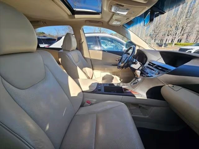 2013 Lexus RX 3rd Gen - Image 8 of 10