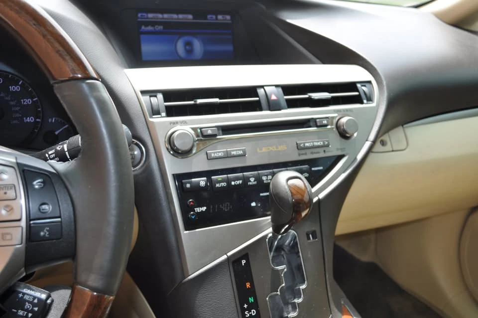 2013 Lexus RX 3rd Gen - Image 14 of 20