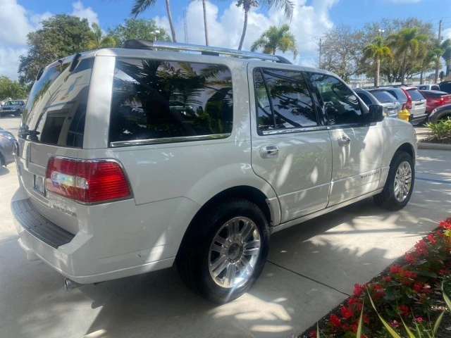 2013 Lincoln Navigator 3rd Gen - Image 8 of 21