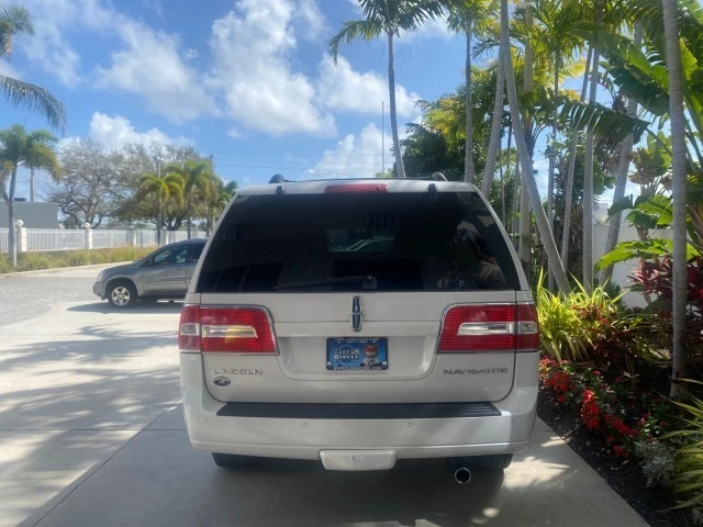 2013 Lincoln Navigator 3rd Gen - Image 7 of 21