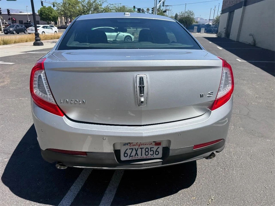 2013 Lincoln MKS - Image 6 of 27