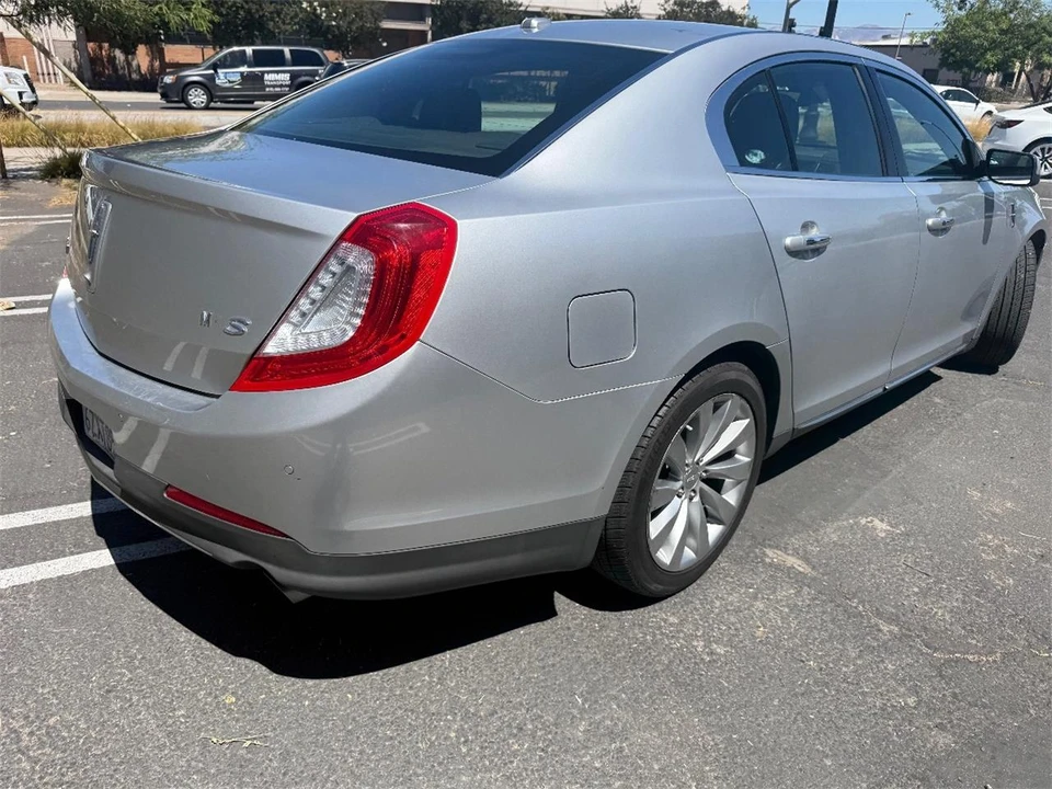 2013 Lincoln MKS - Image 11 of 27