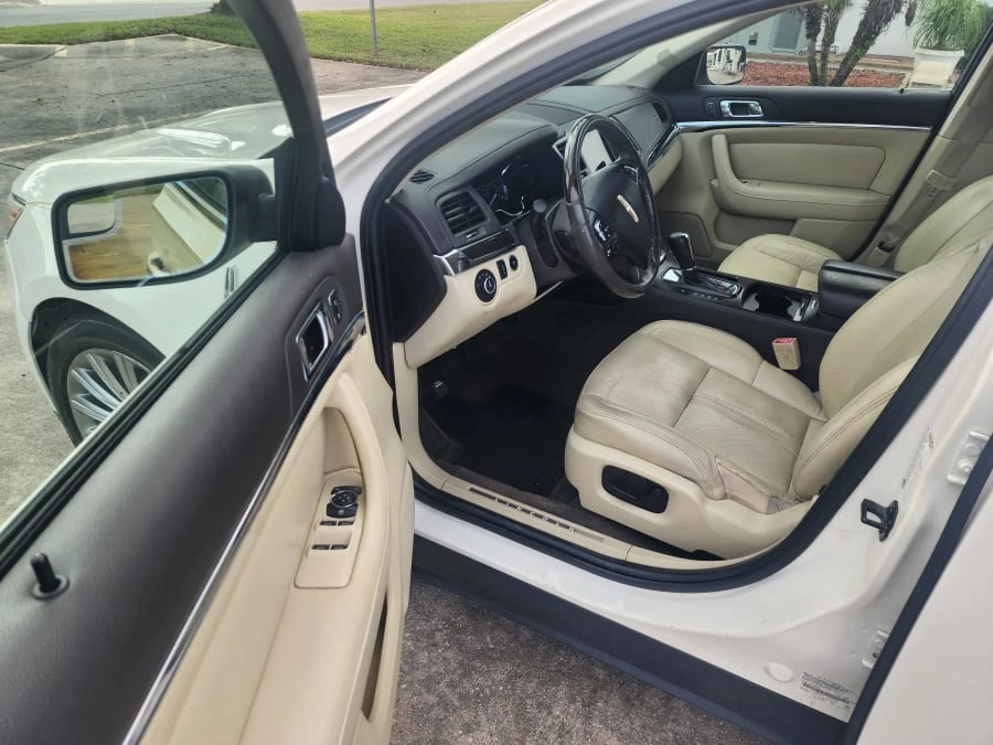 2013 Lincoln MKS - Image 7 of 11