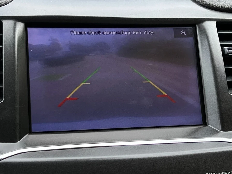 2013 Lincoln MKS - Image 13 of 21