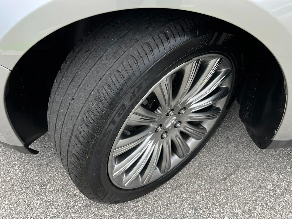 2013 Lincoln MKS - Image 20 of 21