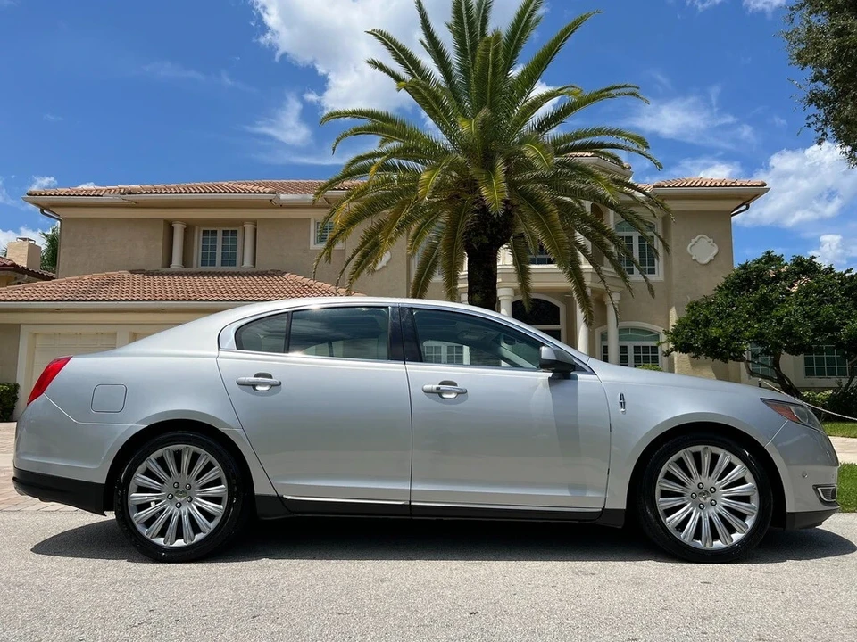 2013 Lincoln MKS - Image 2 of 21