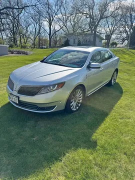 2013 Lincoln MKS Sedan 4D