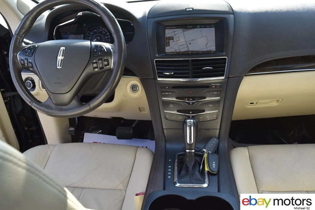 2013 Lincoln MKT - Image 15 of 24