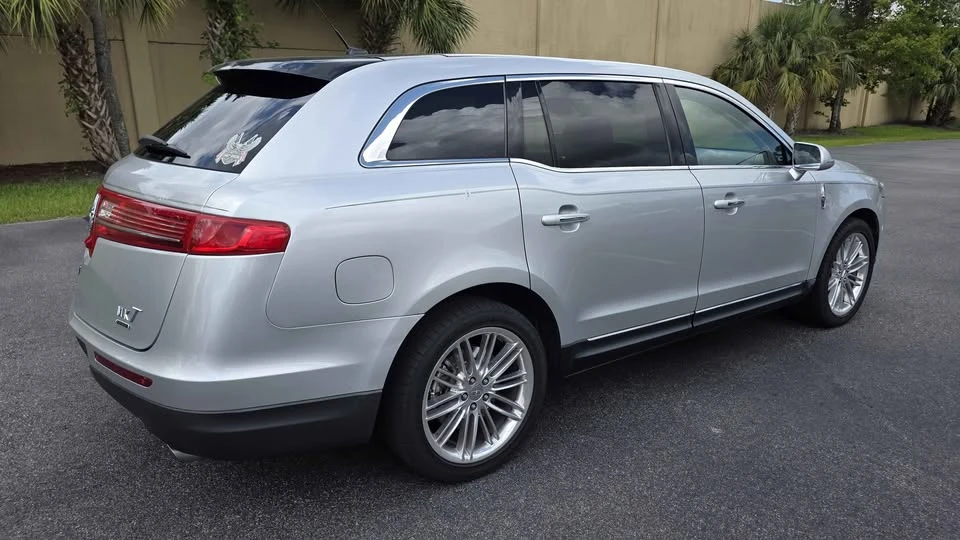 2013 Lincoln MKT - Image 7 of 20