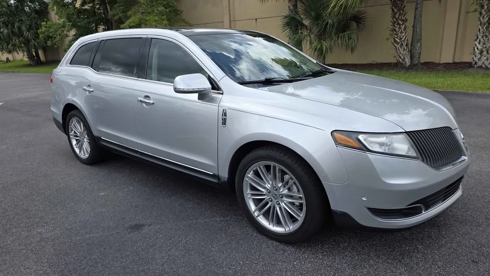 2013 Lincoln MKT - Image 4 of 20