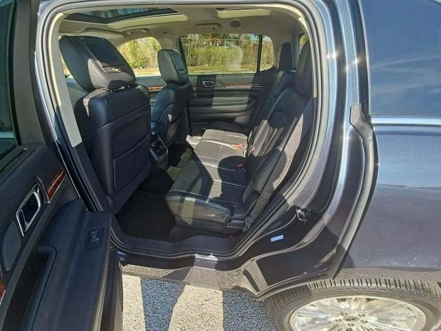 2013 Lincoln MKT - Image 4 of 5