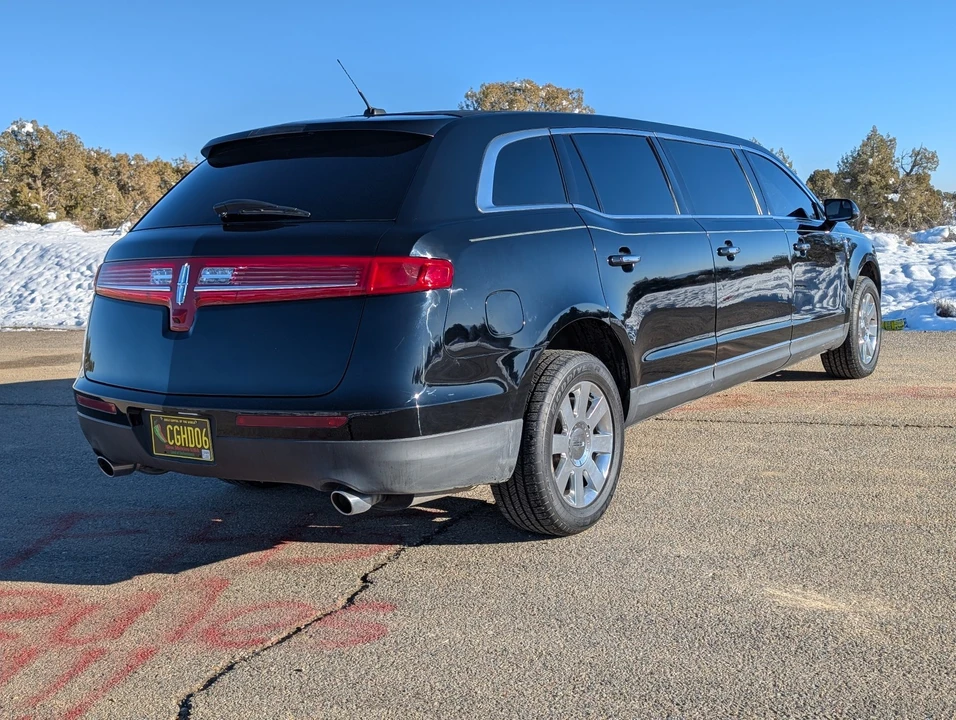 2013 Lincoln MKT - Image 6 of 21