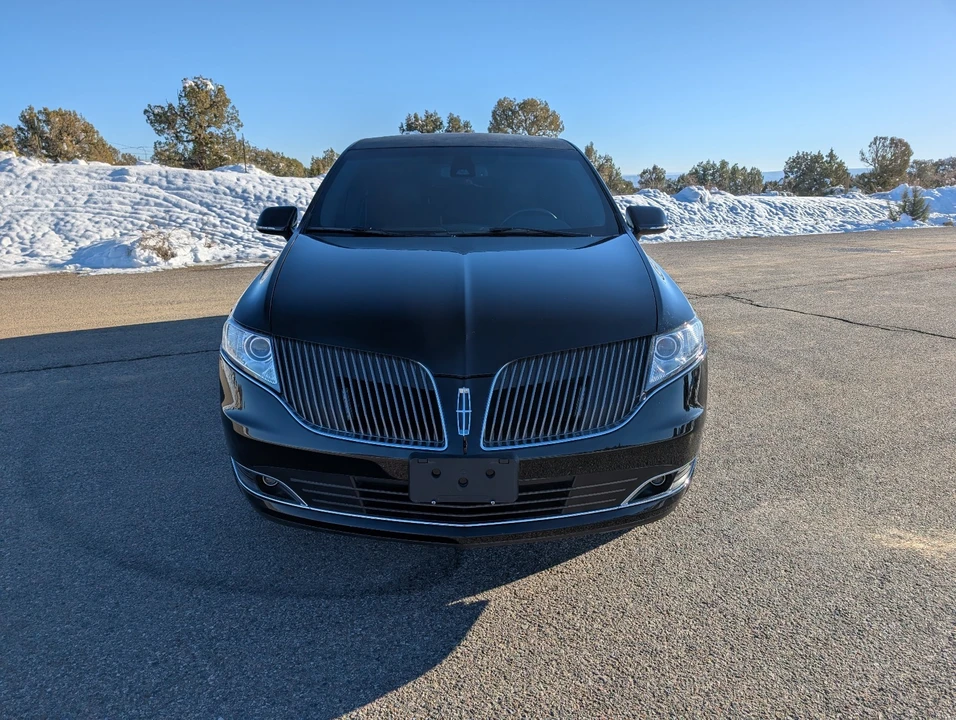 2013 Lincoln MKT - Image 2 of 21