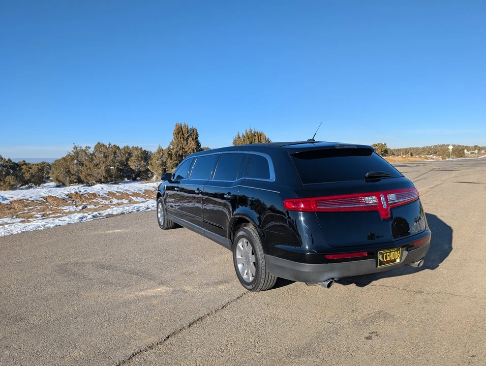 2013 Lincoln MKT - Image 5 of 21