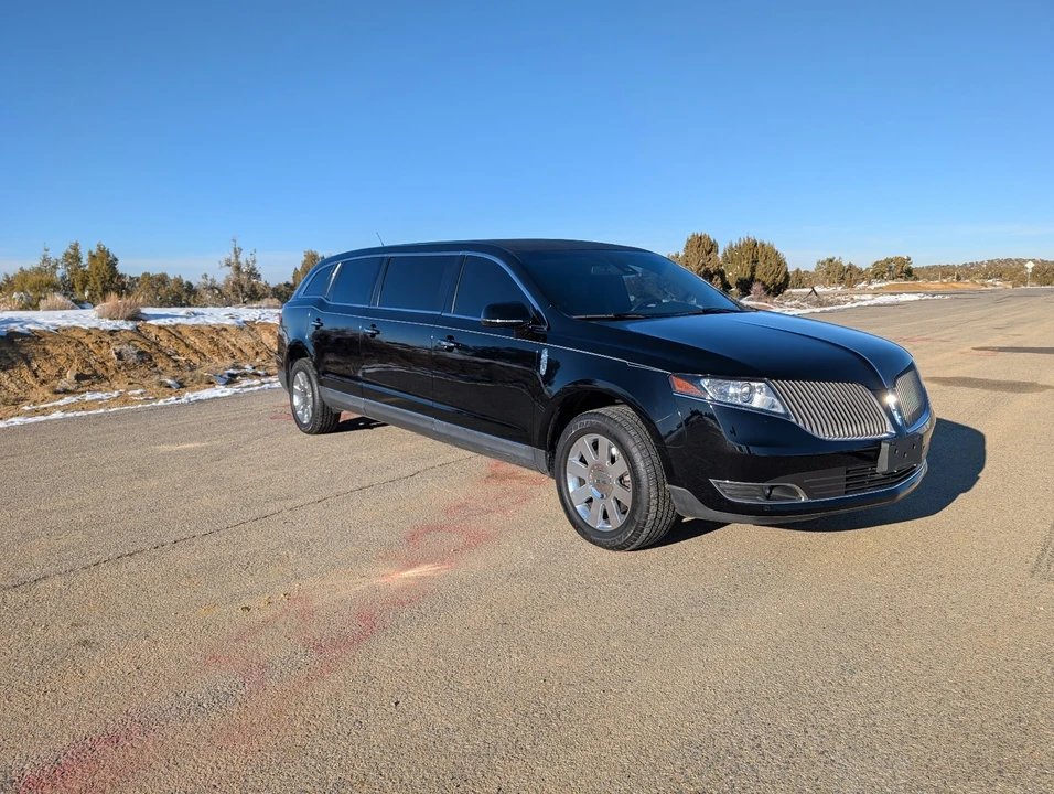 2013 Lincoln MKT - Image 8 of 21