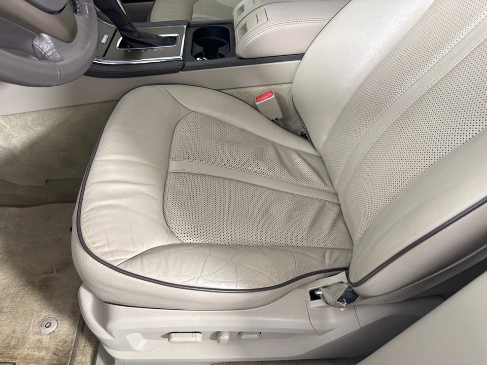 2013 Lincoln MKX - Image 10 of 12