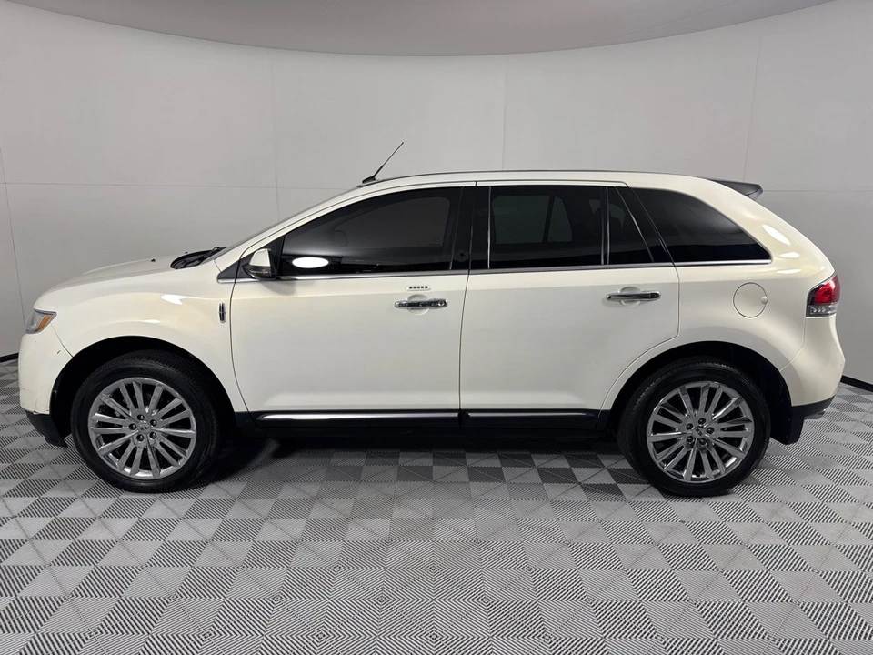 2013 Lincoln MKX - Image 8 of 12