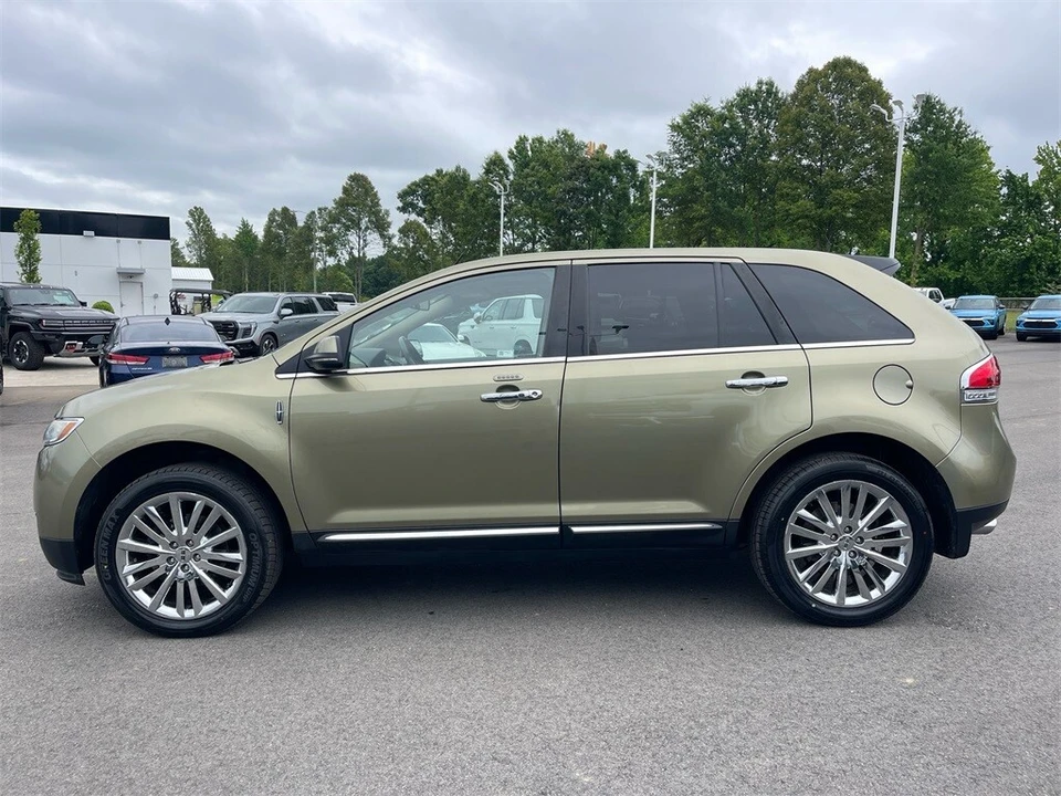 2013 Lincoln MKX - Image 2 of 12