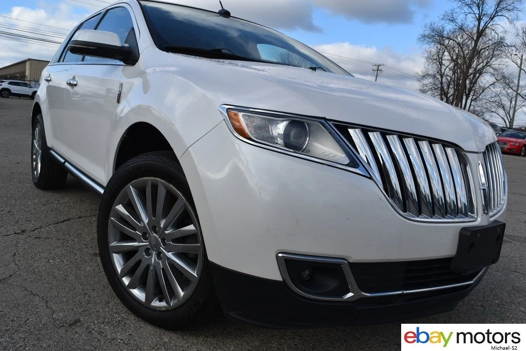 2013 Lincoln MKX - Image 2 of 21