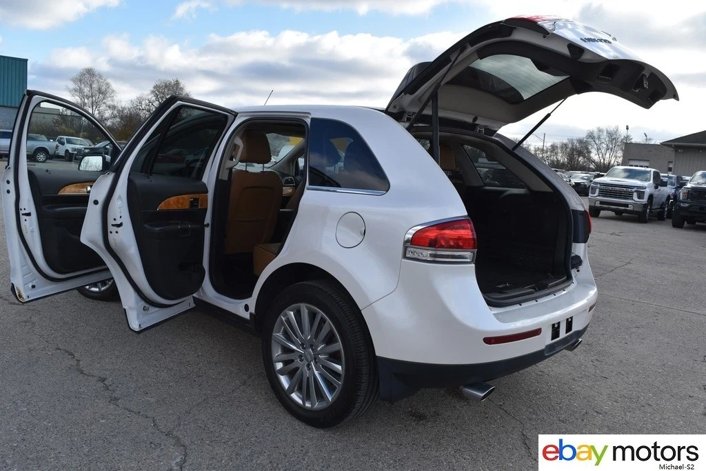 2013 Lincoln MKX - Image 18 of 21