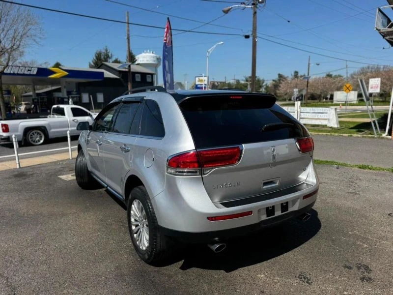 2013 Lincoln MKX - Image 10 of 12