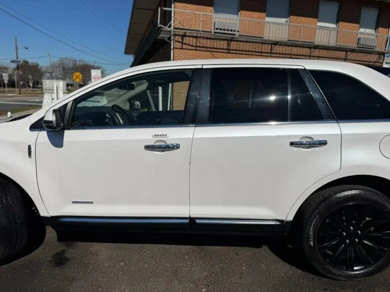 2013 Lincoln MKX - Image 8 of 12