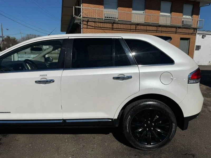 2013 Lincoln MKX - Image 9 of 12