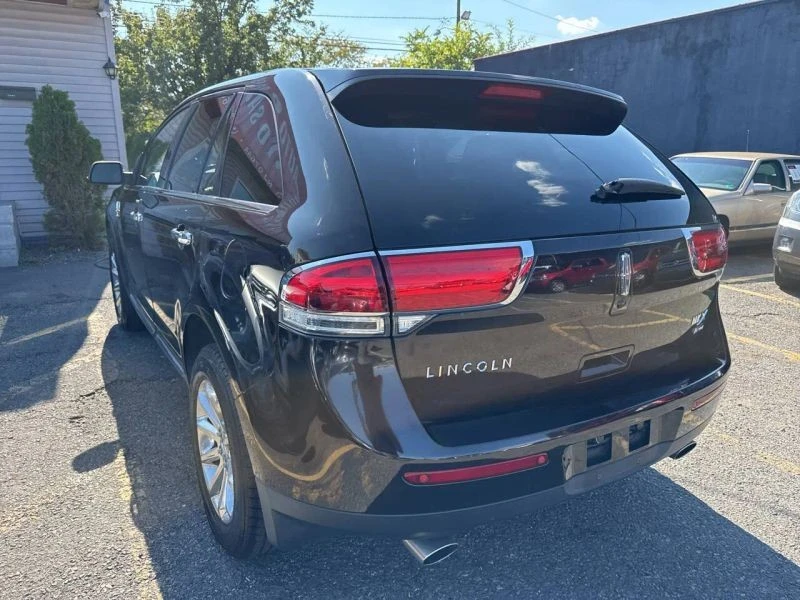 2013 Lincoln MKX - Image 9 of 12