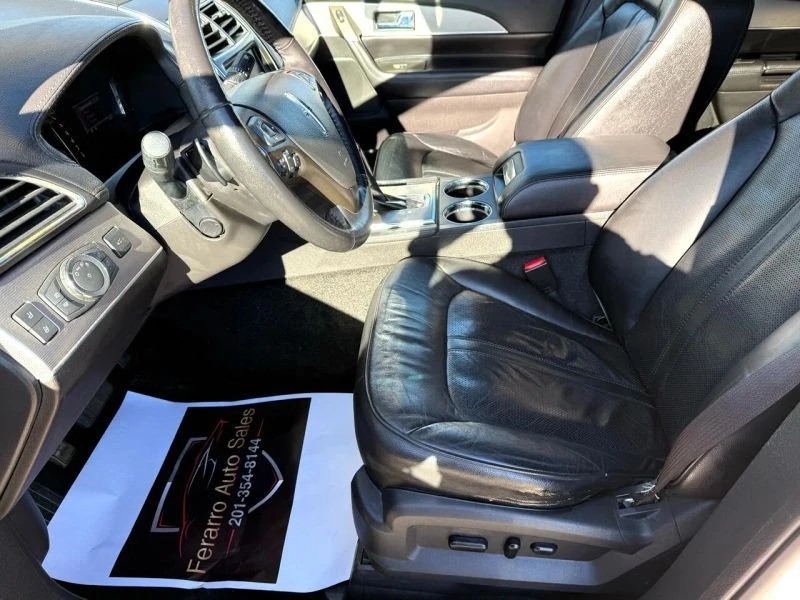 2013 Lincoln MKX - Image 10 of 12