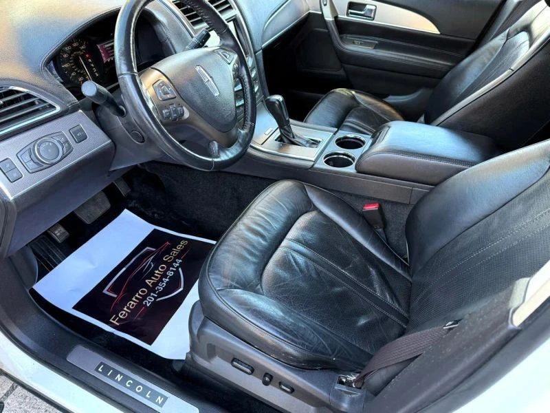 2013 Lincoln MKX - Image 9 of 12